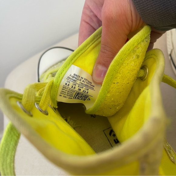 Converse Glitter Flame High Tops. Neon Yellow. Rare Mismatched Pair - Picture 9 of 11
